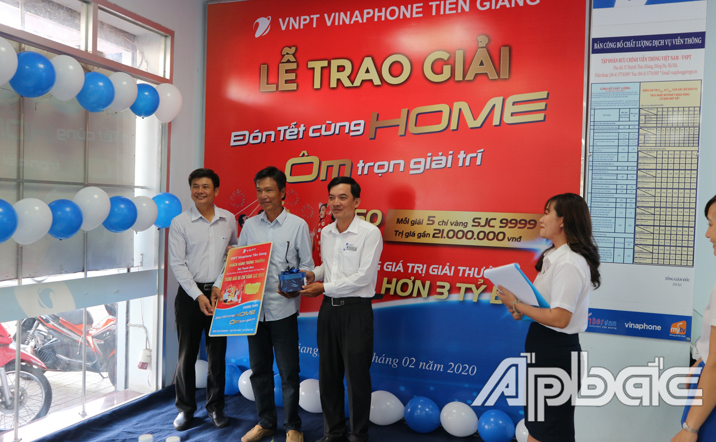 khách hàng Bùi Thanh Sơn (ấp Xóm Đình, xã Kiểng Phước, huyện Gò Công Đông)