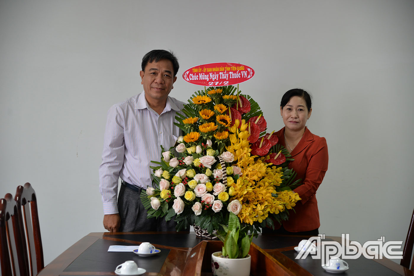Đồng chí Châu Thị Mỹ PhươBệnh viện lao và Bệnh phổi Tiền Giang.