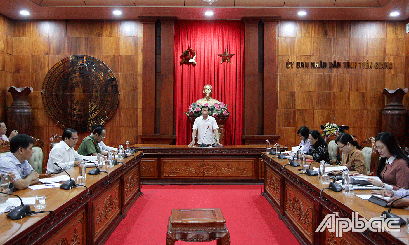 Quang cảnh buổi làm việc.