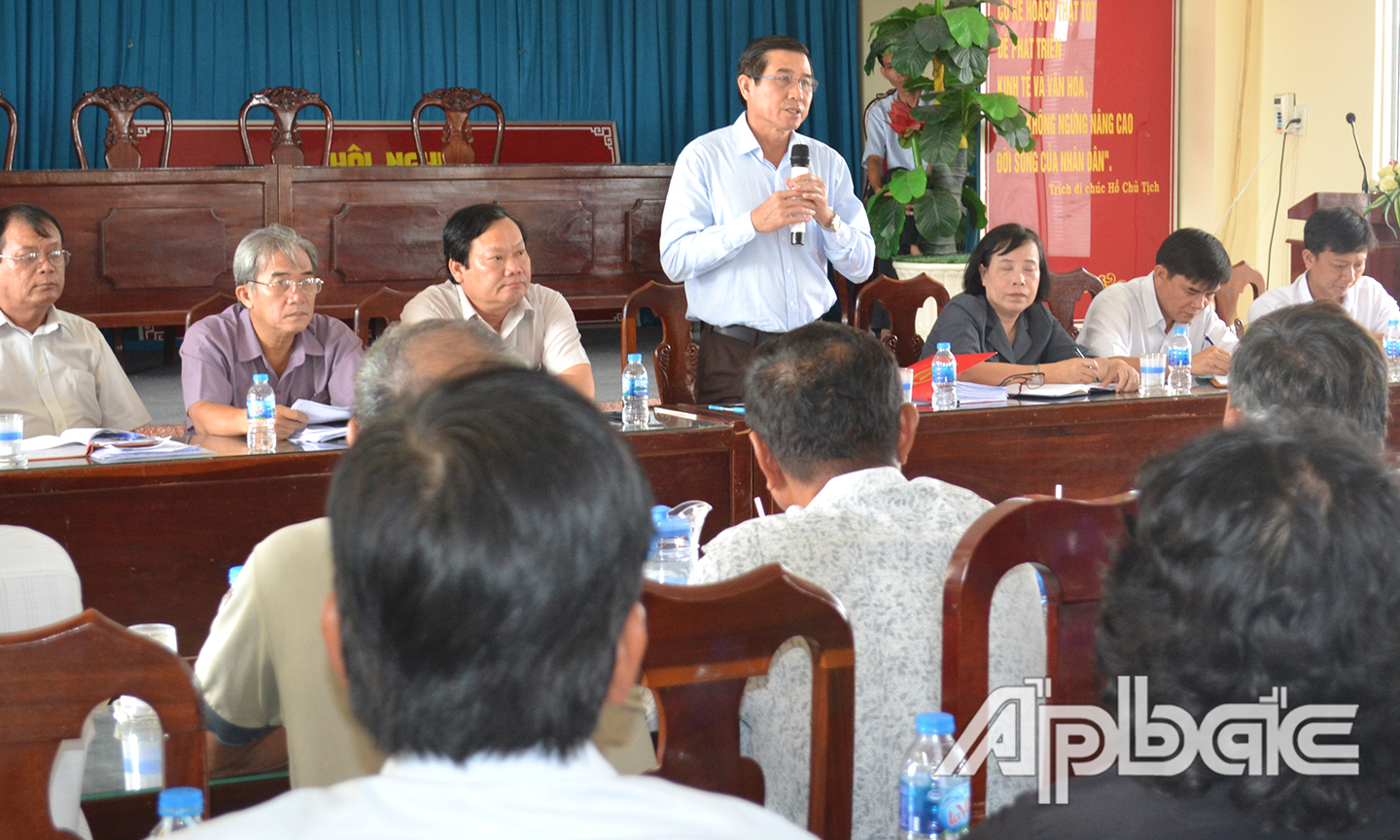 Đồng chí Lê Văn Hưởng kết luận buổi tiếp dân. 