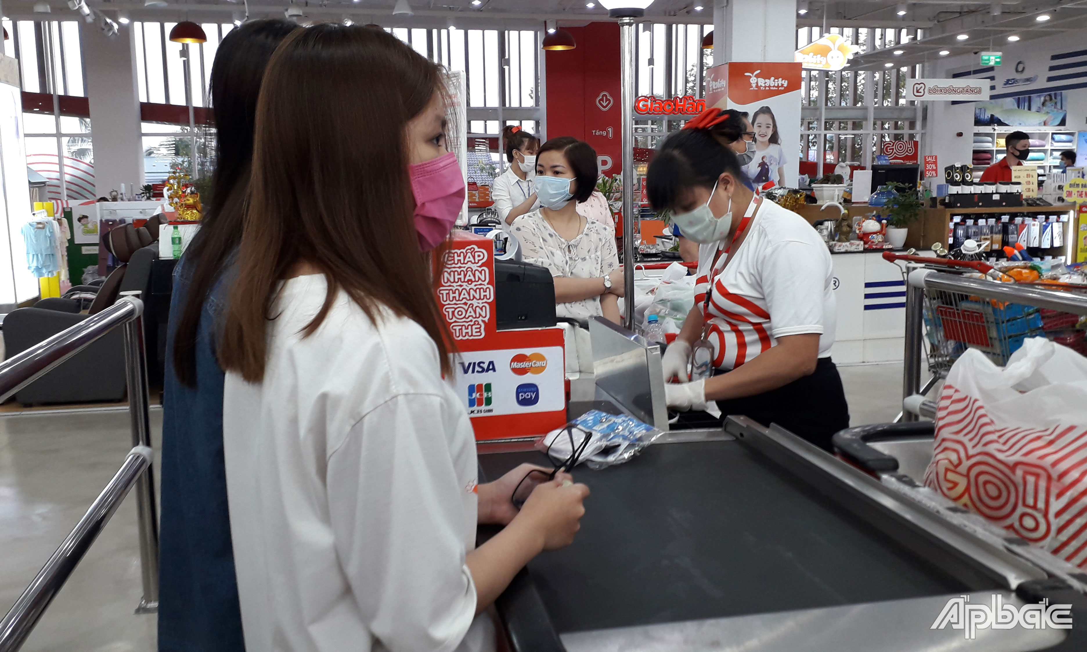 Khẩu trang vải chống khuẩn đang được tiêu thụ mạnh.