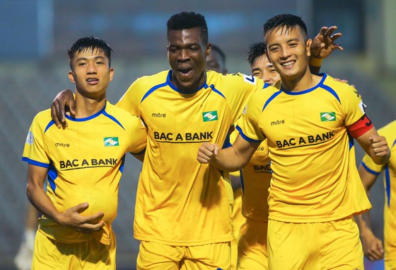 Nhiều đội hy vọng quả bóng V-League 2020 sớm lăn trở lại