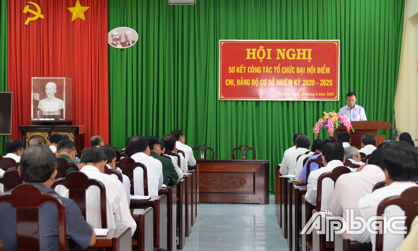 Quang cảnh hội nghi.