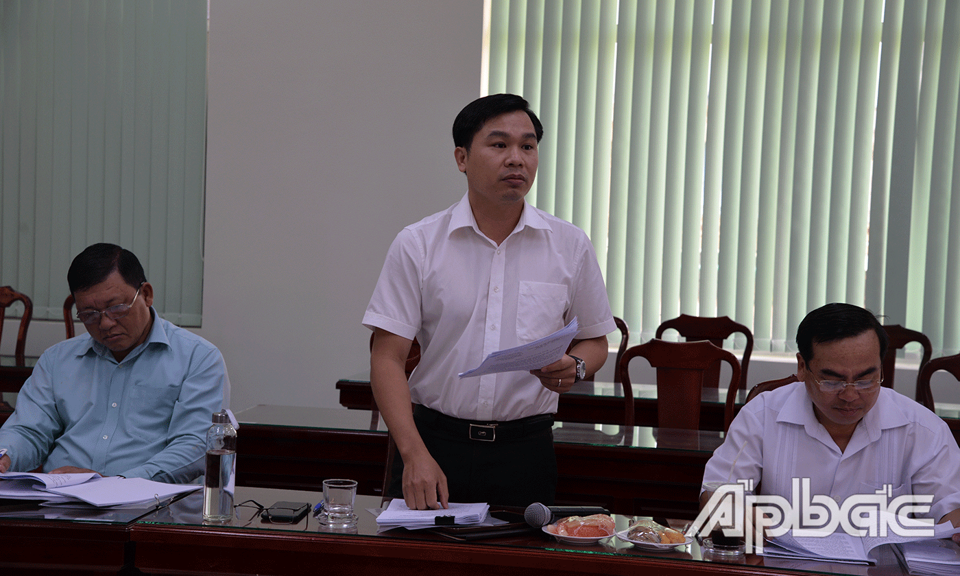 Lãnh đạo Sở Công Thương đánh giá kết quả thực hiện Đề án tái cơ cấu ngành nông nghiệp tại buổi làm việc