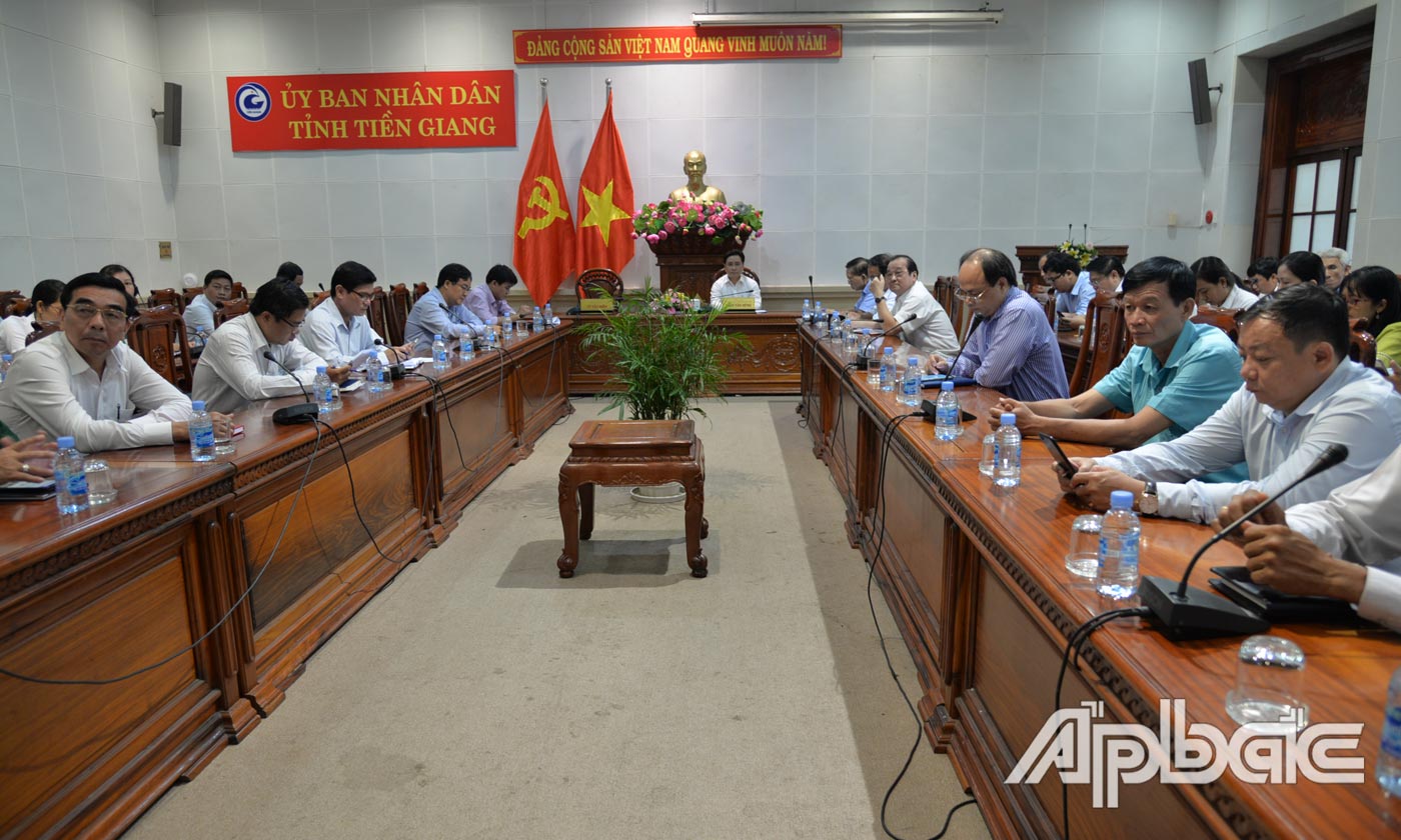 Tại điểm cầu Tiền Giang.