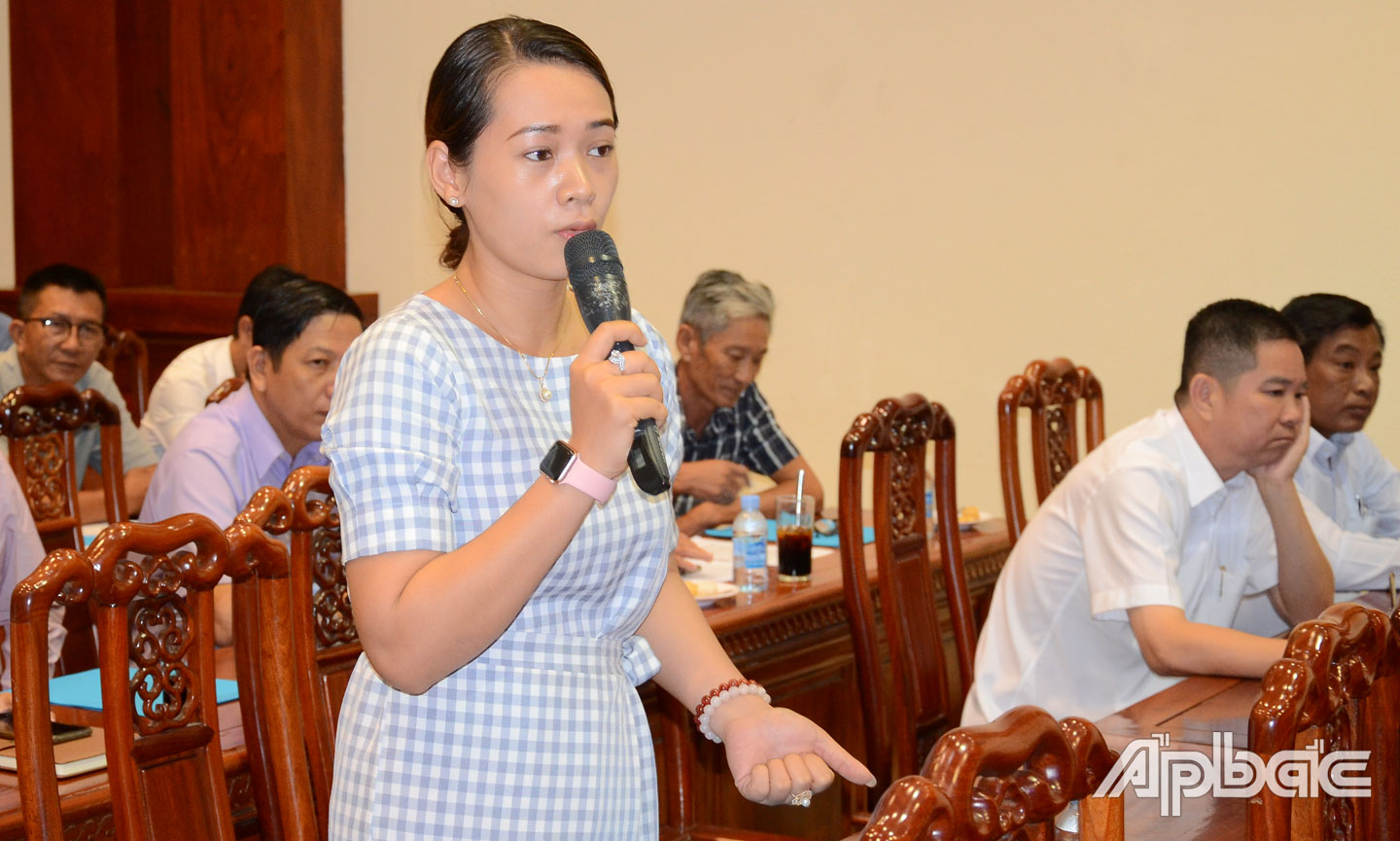 Doanh nghiệp phát biểu ý kiến.