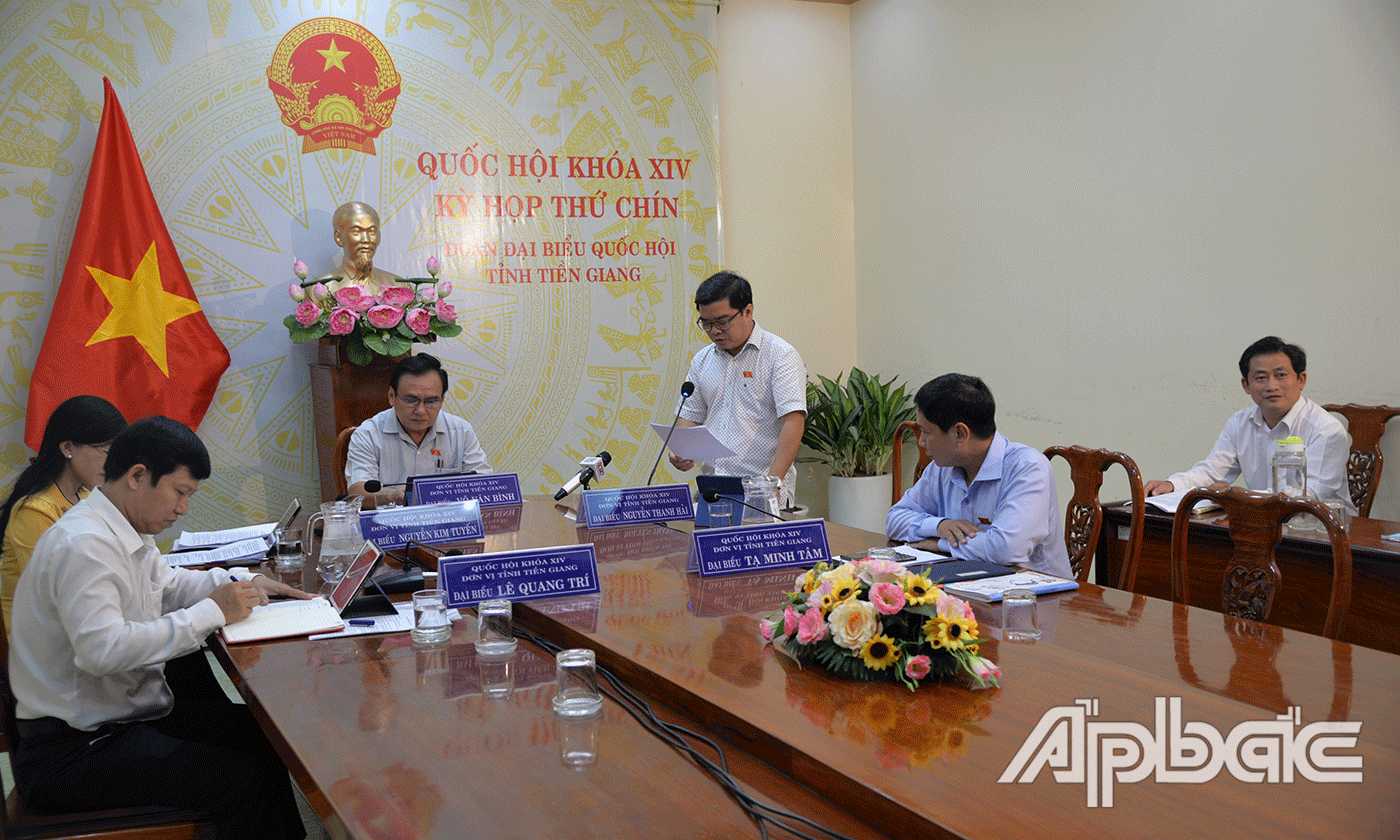 Quang cảnh tại điểm  cầu tỉnh Tiền Giang