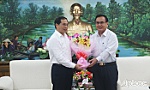 Thứ trưởng Bộ Ngoại giao chào xã giao Tỉnh ủy Tiền Giang