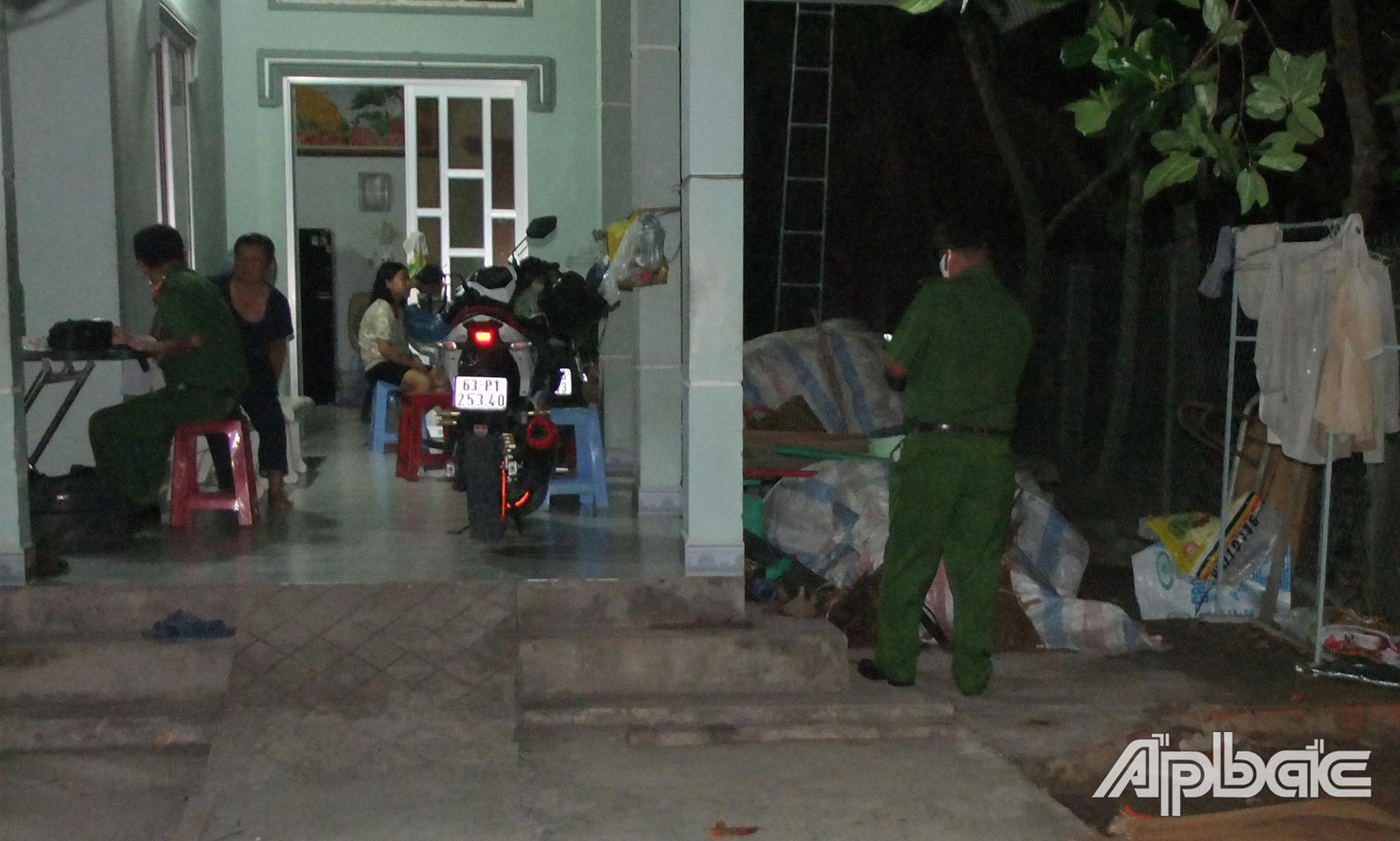 Hiện trường vụ án mạng.