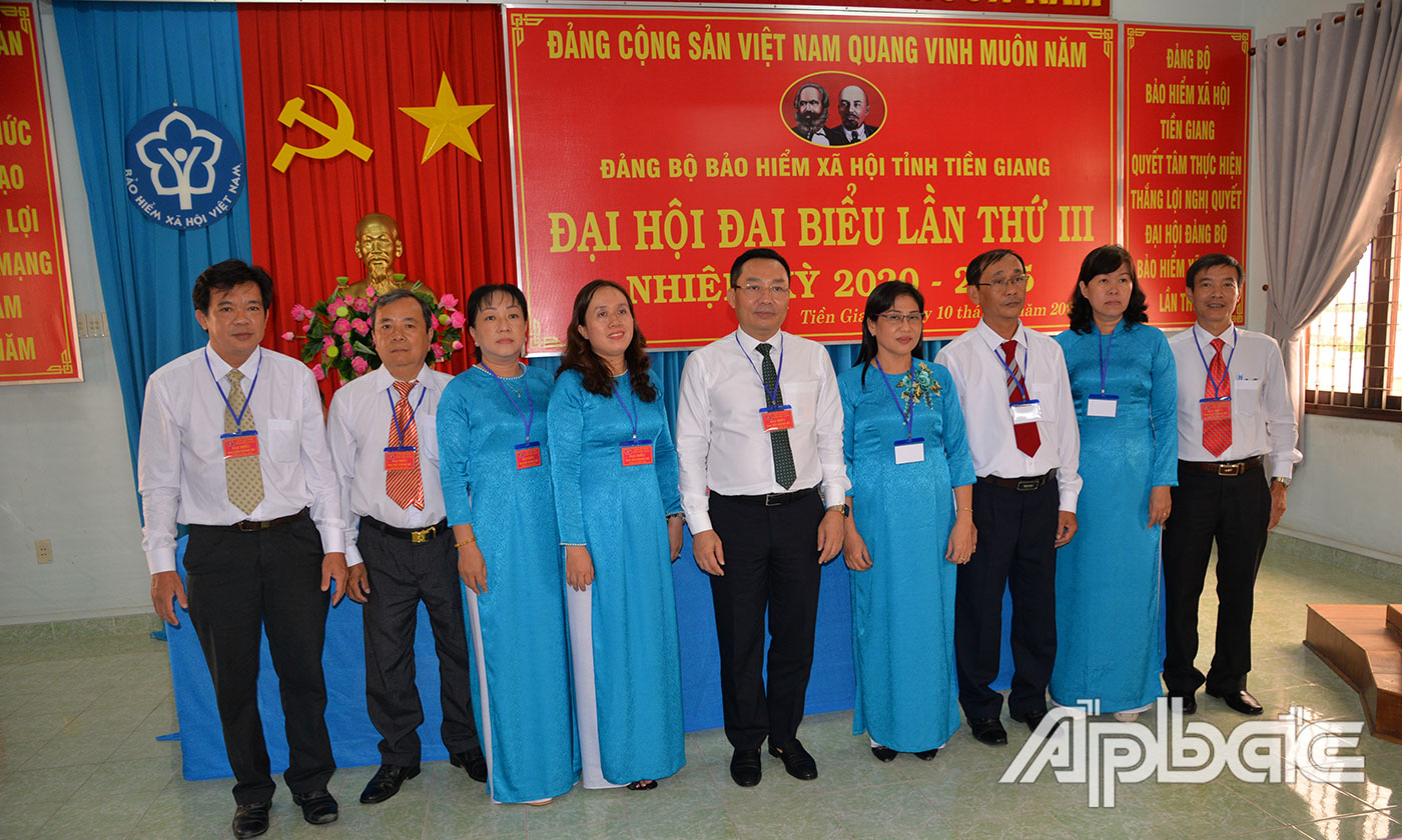 Ban chấp hành khóa mới ra mắt Đại hội