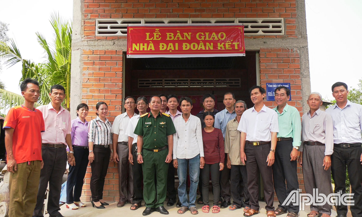 Từ nguồn Quỹ Vì người nghèo, huyện Cai Lậy tập trung xóa nhà tạm, tạo động lực để hộ nghèo vươn lên.
