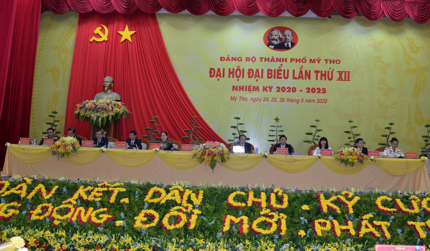 Quang cảnh đại hội