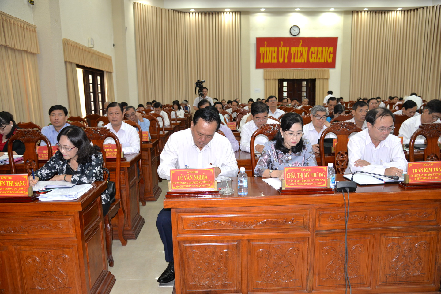 Quang cảnh hội nghị