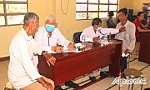 Khám bệnh, cấp thuốc miễn phí cho người nghèo