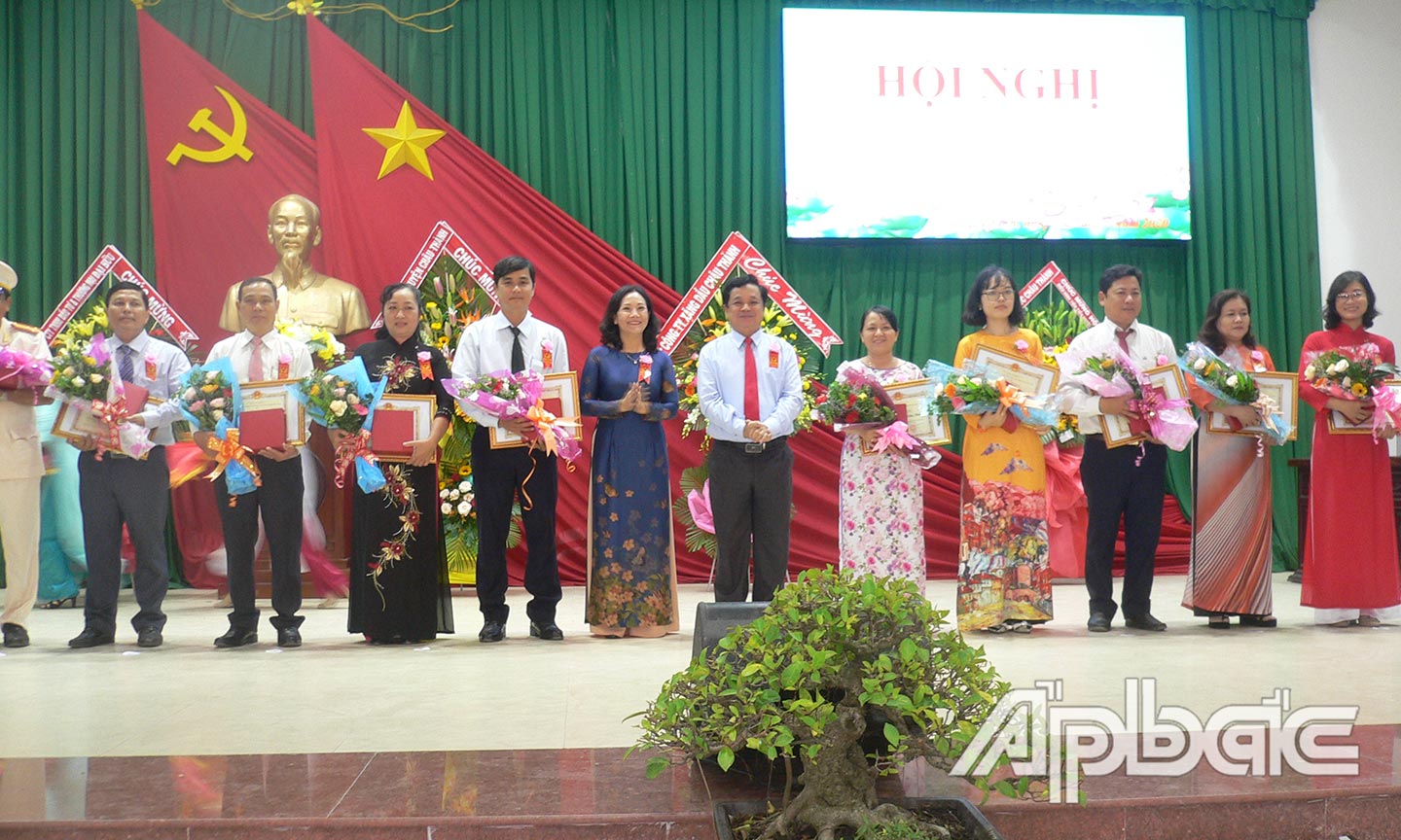 Ông Trương Minh Tới và bà Nguyễn Thị Sáng