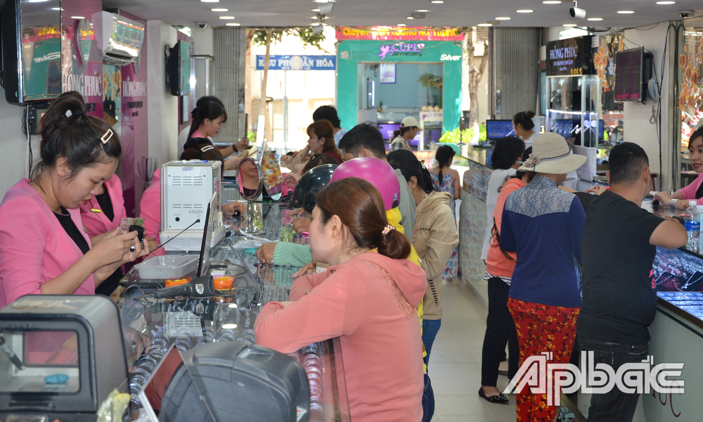 Thị trường vàng trên địa bàn tỉnh tương đối ổn định.