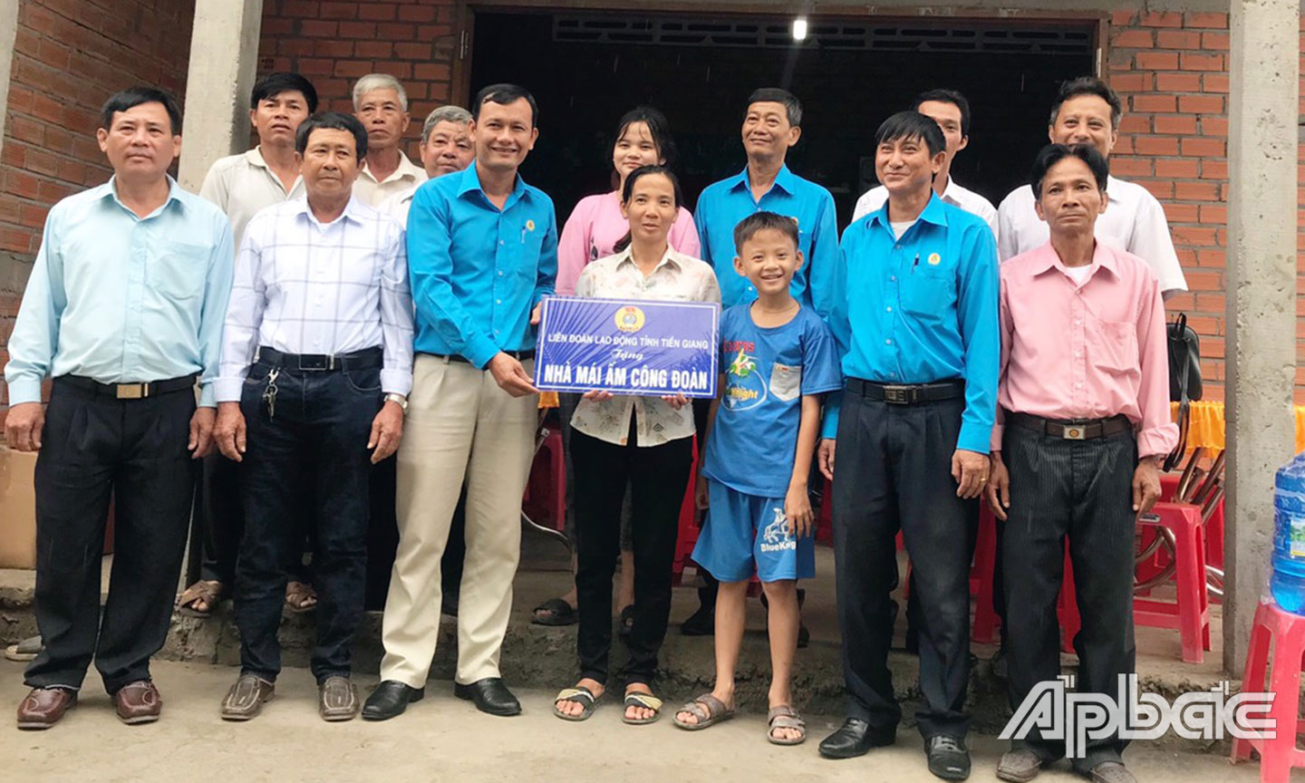 Chương trình xây dựng “Mái ấm Công đoàn” được các cấp Công đoàn tỉnh tích cực triển khai trong những năm qua. 