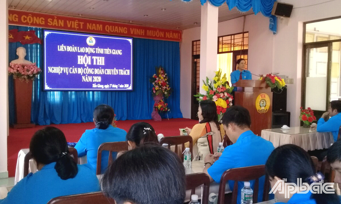 Quang cảnh hội thi