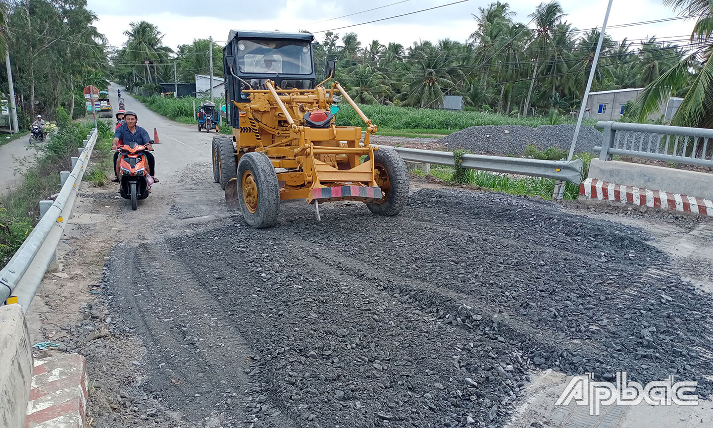 Ngoài hoạt động trong lĩnh vực vận tải, HTX GTVT Gò Công Tây còn nhận  thi công các công trình.