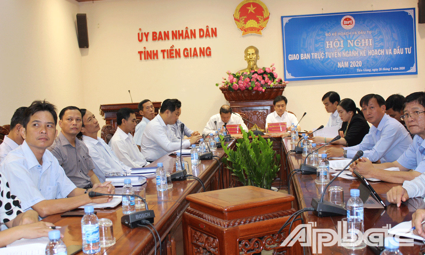 Quang cảnh điểm cầu Tiền Giang. 