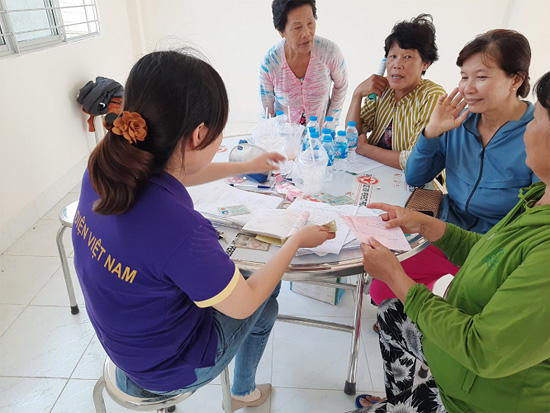 Người tham gia BHXH tự nguyện, BHYT hộ gia đình khi tái tục không cần đến đại lý thu BHXH, BHYT nộp tiền, mà chỉ cần thanh toán trực tuyến.