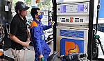 Giá xăng RON95 giảm nhẹ, giá xăng E5RON92 giữ nguyên