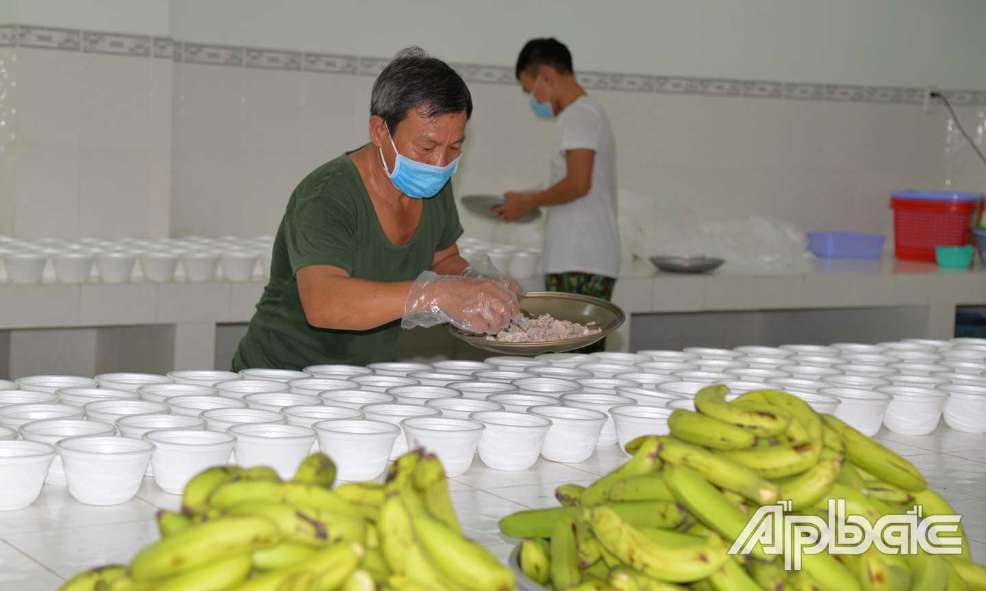 Công dân được cung cấp miễn phí suất ăn và dụng cụ sinh hoạt thiết yếu trong 14 ngày thực hiện cách ly.