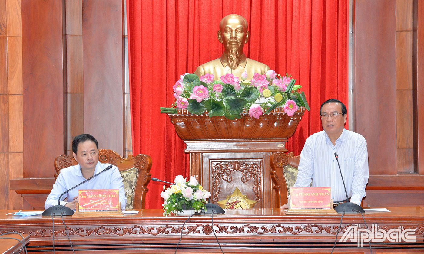 Đồng chí Phạm Anh Tuấn phát biểu tại buổi làm việc.