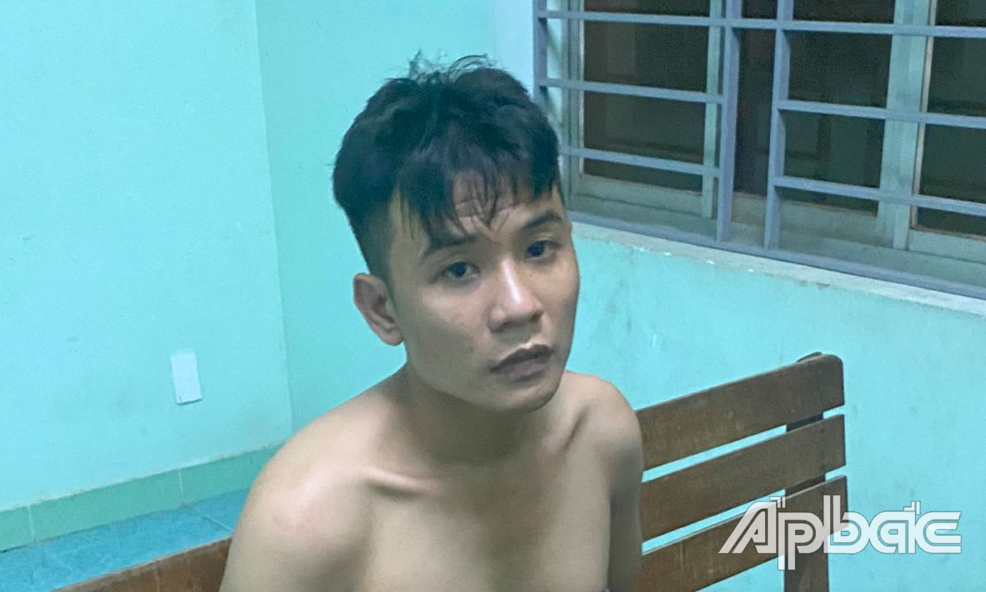 Nghi phạm Tín.