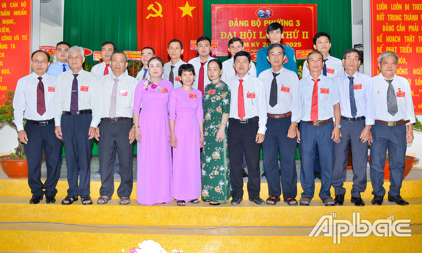 Chi bộ khu phố 2 dự đại hội Đảng bộ Phường 3.