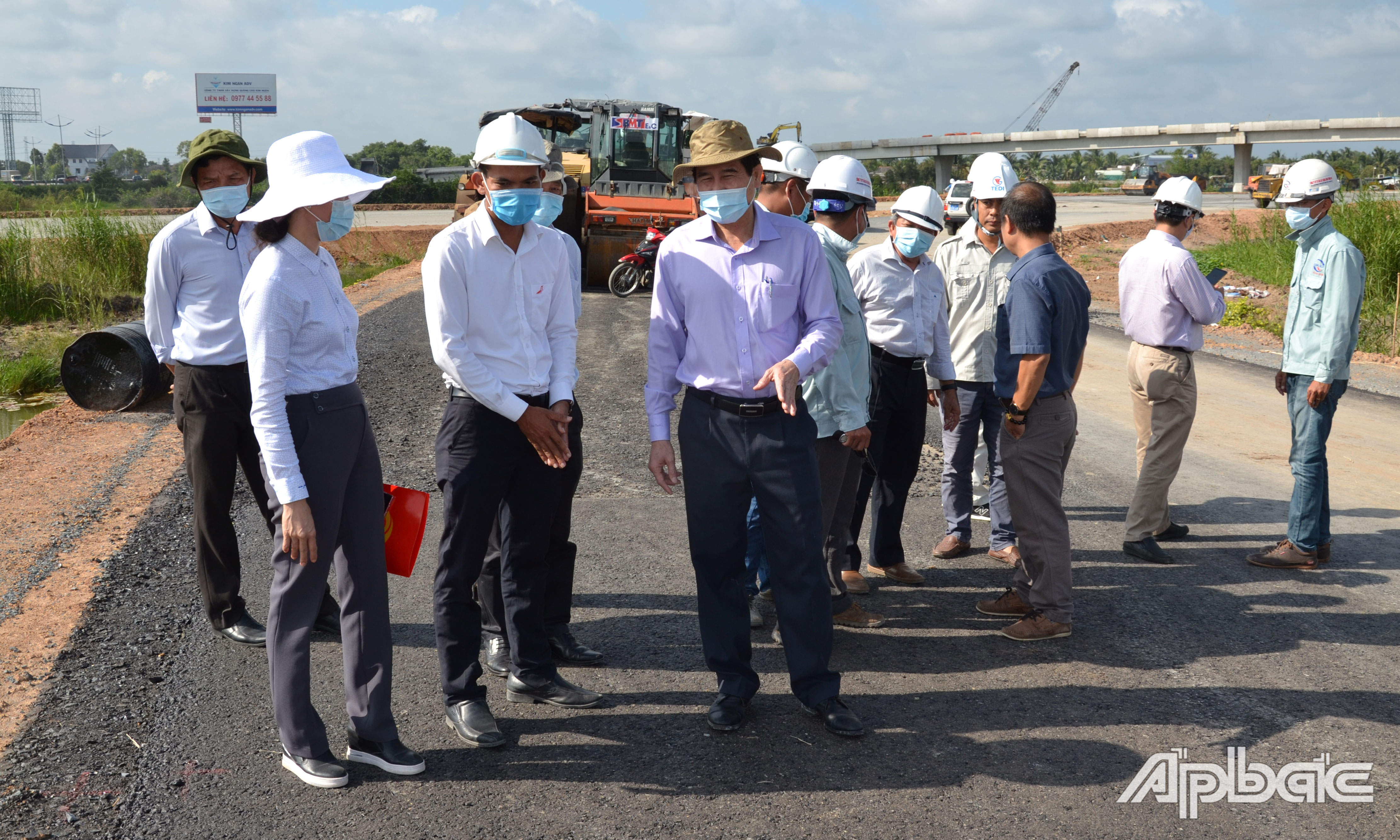 Đồng chí Lê Văn Hưởng kiểm tra thực tế tại gói thầu XL04.