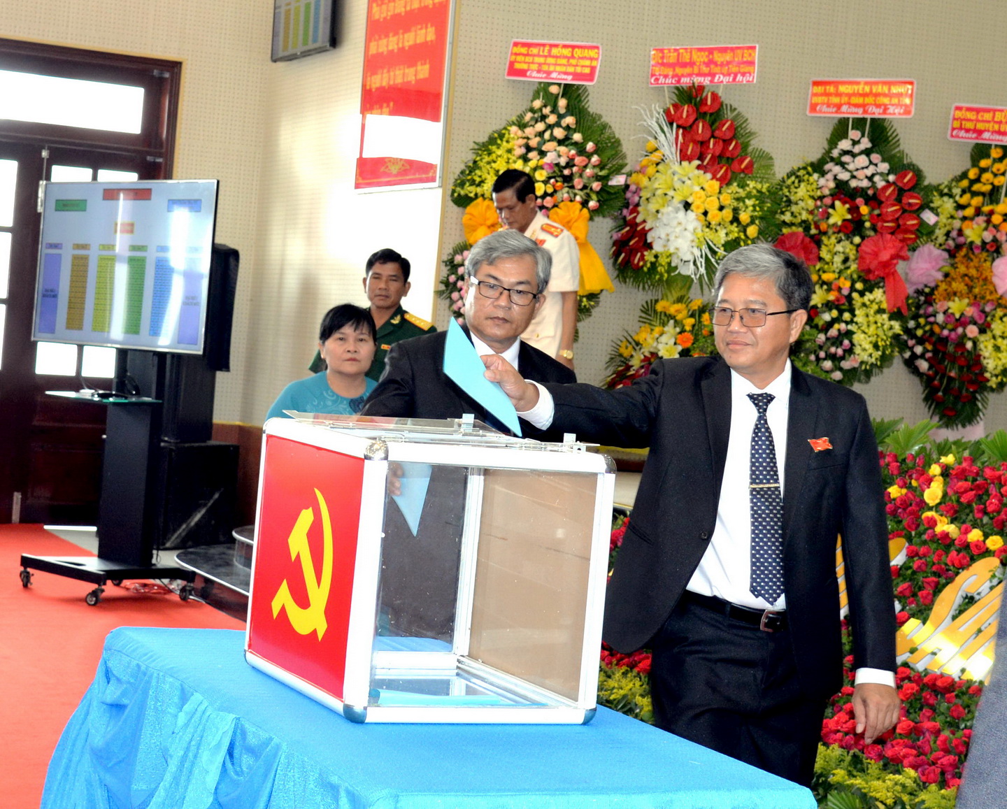 Đại hội đại biểu Đảng bộ huyện Cai Lậy nhiệm kỳ 2020-2025 tổ chức thành công bầu trực tiếp Bí thư huyện ủy tại đại hội