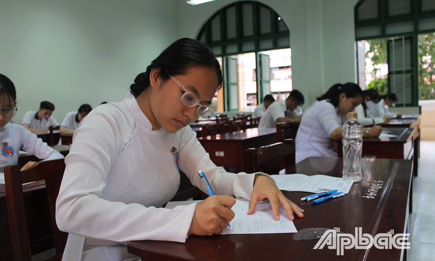 Tỷ lệ đậu tốt nghiệp THPT của tỉnh Tiền Giang đạt 99,21%
