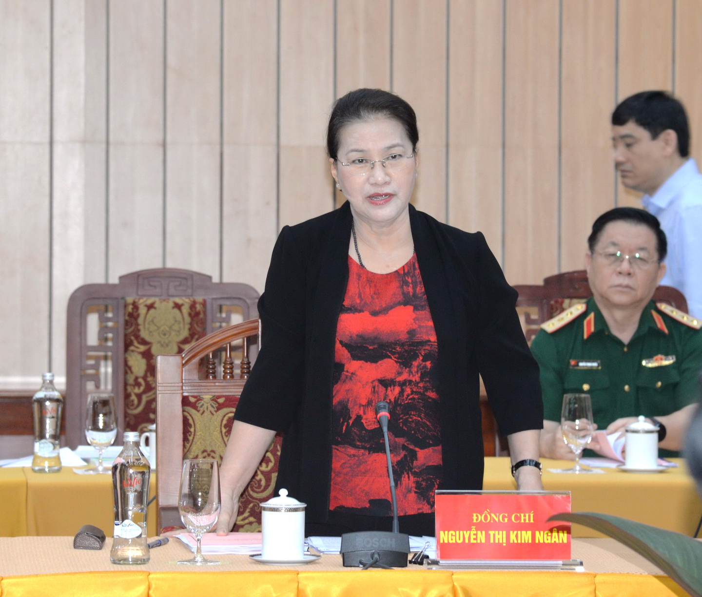 Đồng chí Nguyễn Thị Kim Ngân ghi nhận và biểu dương những nỗ lực của Đảng bộ, chính quyền và Nhân dân các dân tộc trong tỉnh đã nỗ lực phấn đấu và đạt được nhiều kết quả quan trọng