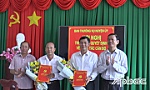 Triển khai các quyết định về công tác cán bộ