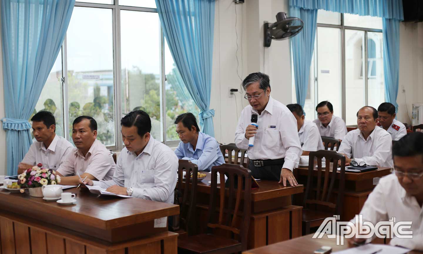 Lãnh đạo các sở, ngành tỉnh đóng góp các ý kiến công tác ngành công thương.