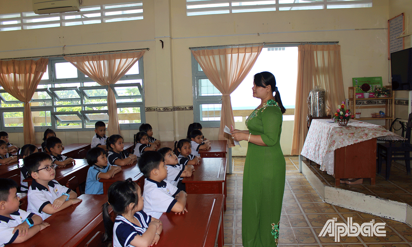 Việc triển khia chương trình sách giáo khoa mới sau gần một tuần thực hiện đã nhận được sự phản hồi tích cực từ phía phụ huynh học sinh. 
