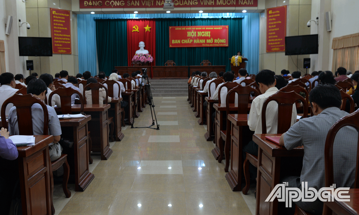 Quang cảnh hội nghị.