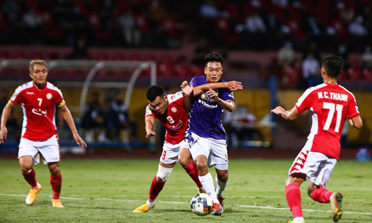  Hà Nội FC xin phép mở cửa sân Hàng Đẫy, đón khán giả trở lại xem bóng đá ở chung kết cúp Quốc gia 2020. (Ảnh: Hiển Nguyễn/Vietnam+)