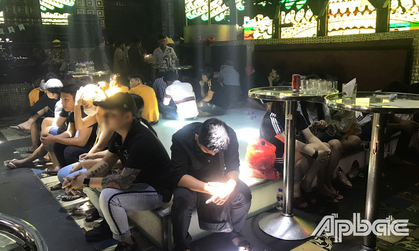 102 người dương tính với chất ma túy trong quán bar New Club.