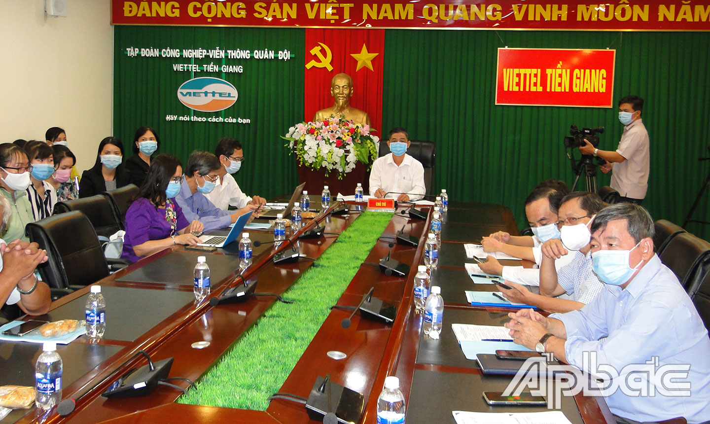 Quang cảnh hội nghị tại điểm cầu Tiền Giang. Ảnh: THANH HOÀNG