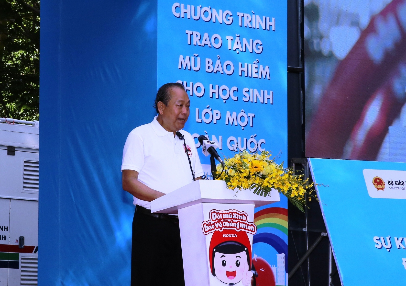 Phó Thủ tướng Thường trực Chính phủ Trương Hòa Bình, Chủ tịch Ủy ban ATGT Quốc gia phát biểu tại lễ khai mạc sự kiện. Ảnh: VGP/Mạnh Hùng
