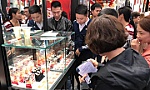 Giá vàng trong nước đi xuống, tỷ giá trung tâm giảm 2 đồng