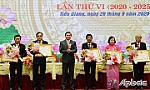 Gắn phong trào thi đua với thực hiện nhiệm vụ chuyên môn