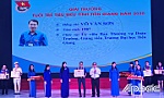 Chuyện về một giảng viên trẻ tận tâm