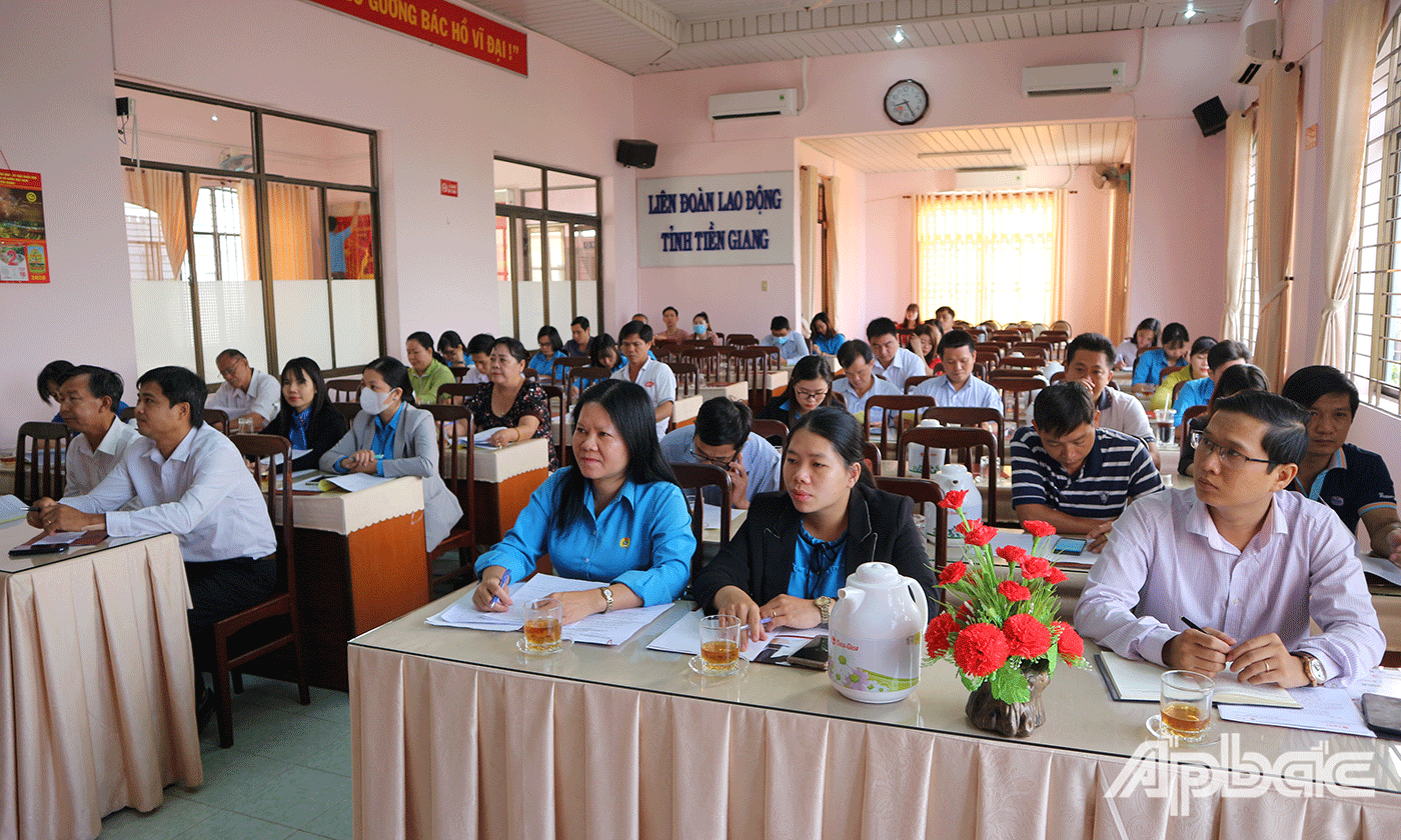Quang cảnh hội nghị