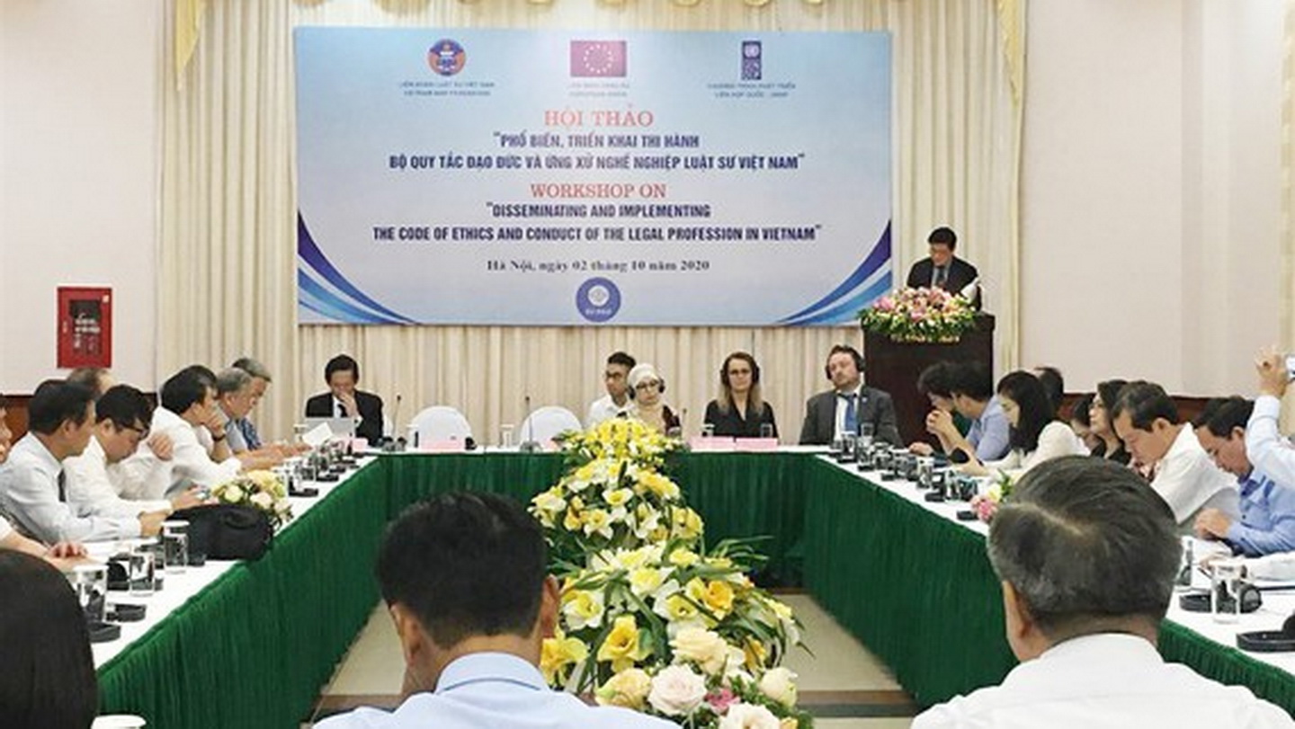 oàn cảnh hội thảo