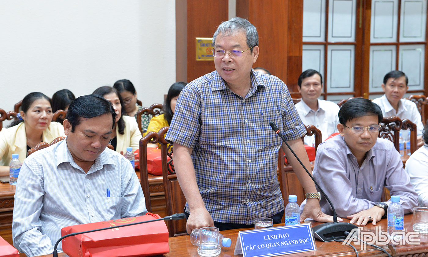 Đại diện cơ quan ngành dọc phát biểu tại buổi gặp gỡ.