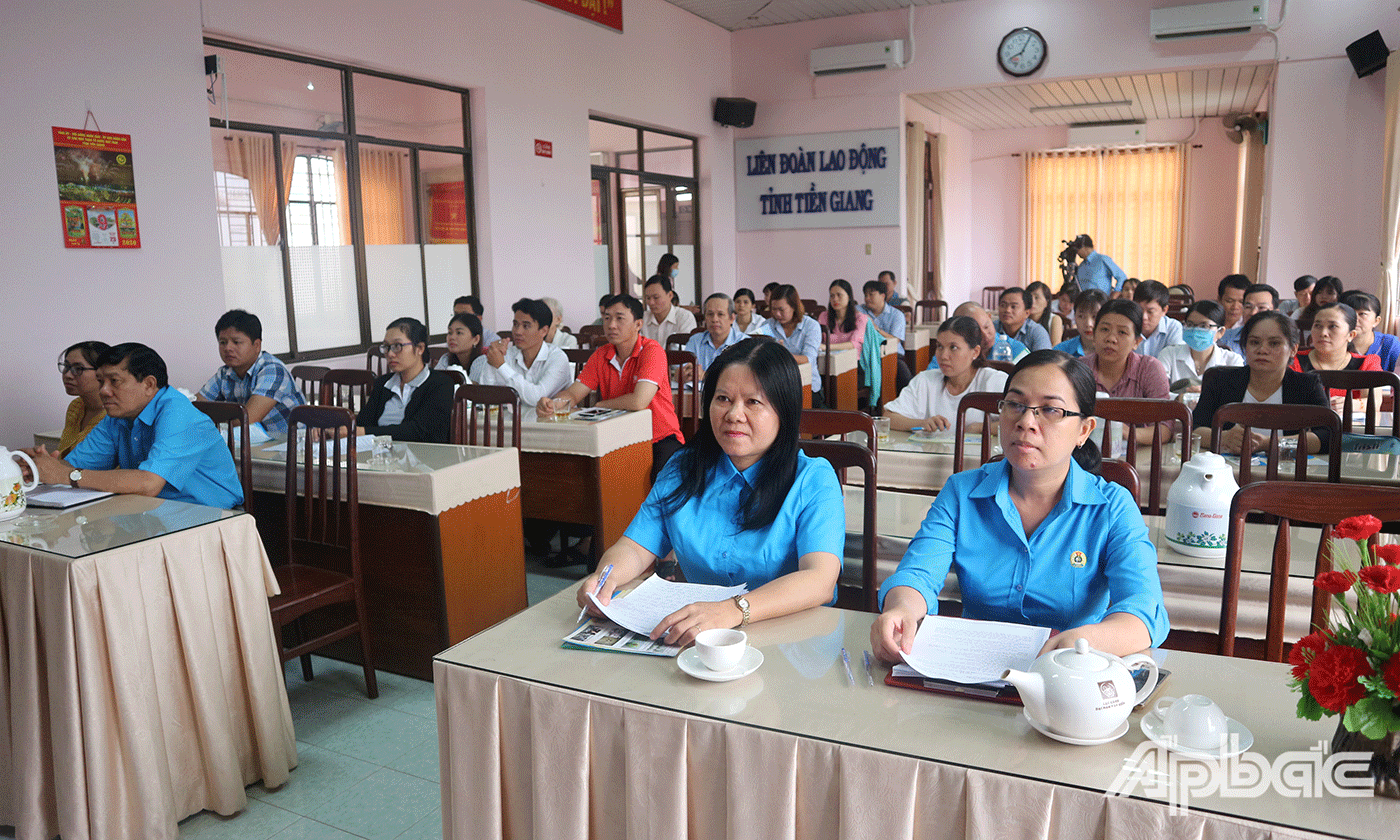 Quang cảnh lớp tập huấn