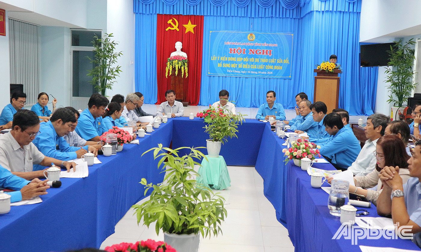 Quang cảnh hội nghị